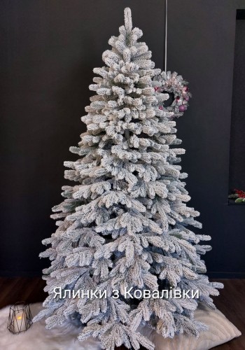 ЯЛИНКА ЛИТА КОВАЛІВСЬКА ЗАСНІЖЕНА 2,50 м